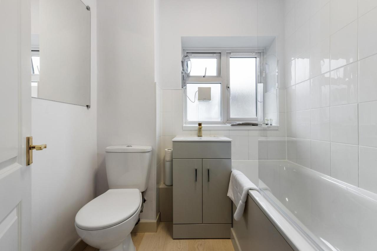 Bright & Cosy Gem ~ Battersea Park View ~ King Bed Διαμέρισμα Λονδίνο Εξωτερικό φωτογραφία